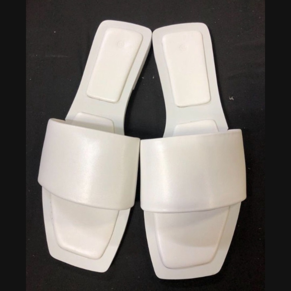 Brand New 9.5 Womens Square Open Toe Slide Sandals